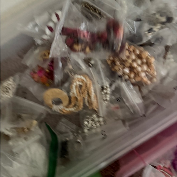 Assorted Jewelry Collection - Picture 10 of 11